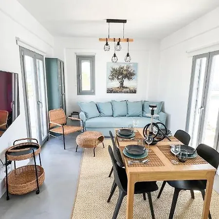 Aggelos With View Apartment